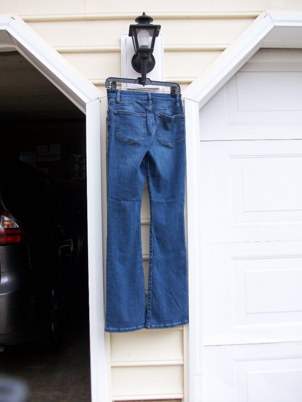 Frame "Le Mini Boot" Jeans - Picture 2 of 3